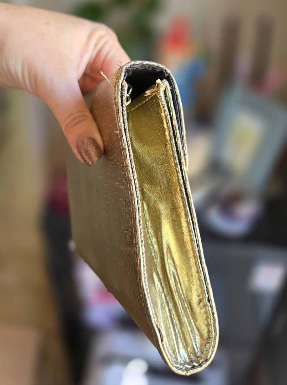 Vintage Gold Foldover Envelope Clutch Metallic Evening Purse with Chain - Picture 15 of 16